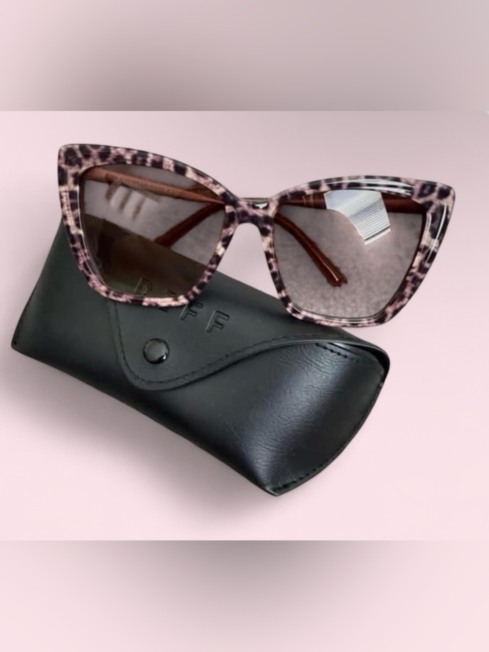 Diff Bella Square Pink and Brown Leopard Sunglasses